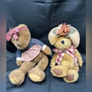 Two Boyds Bears